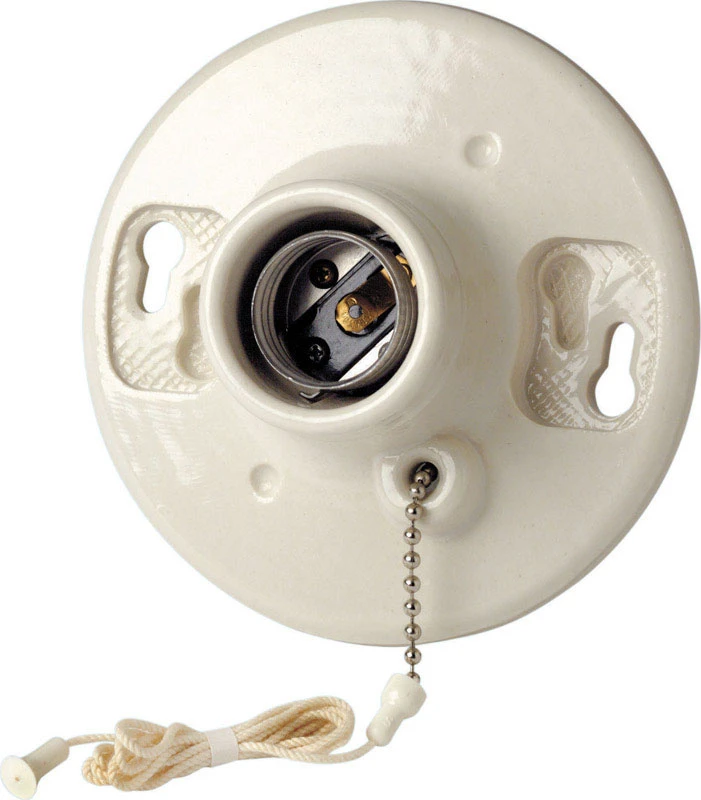 Leviton White Porcelain Incandescent Lampholder with Pull Chain