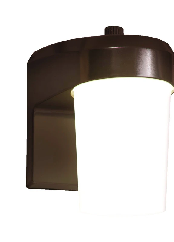 Bronze Dusk To Dawn Led Patio Light Fixture, 788 Lumens, 120-volt