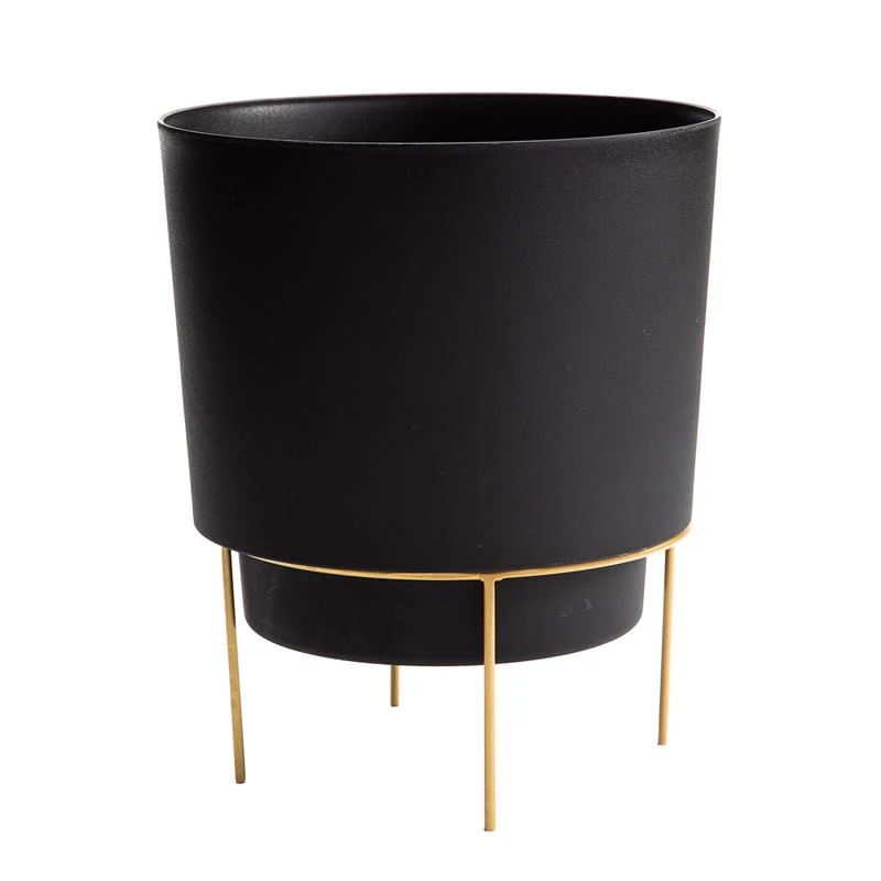 Hopson 6 In. Black Plastic Planter With Metal Stand
