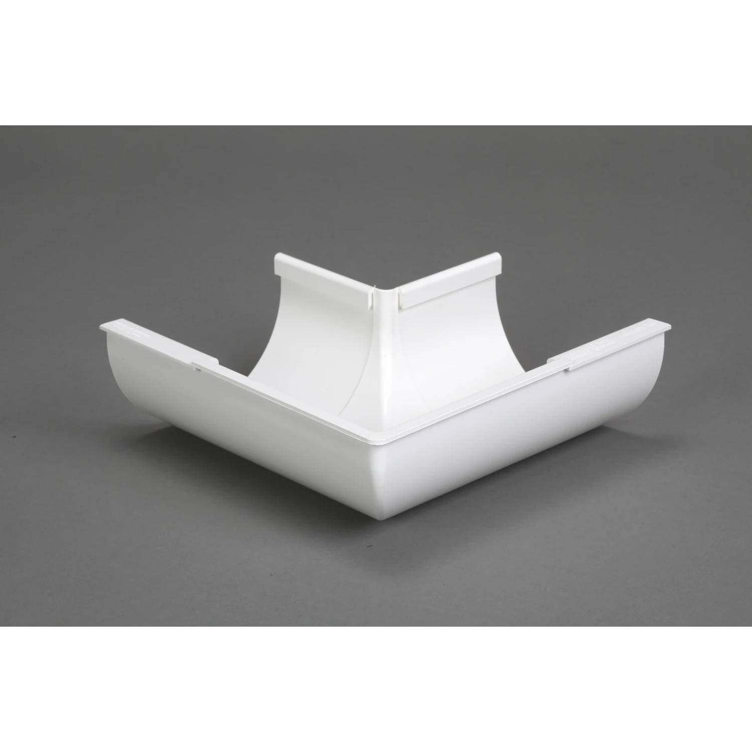 Classic 4 In. White Vinyl Half Round Outside Corner - Model P04401
