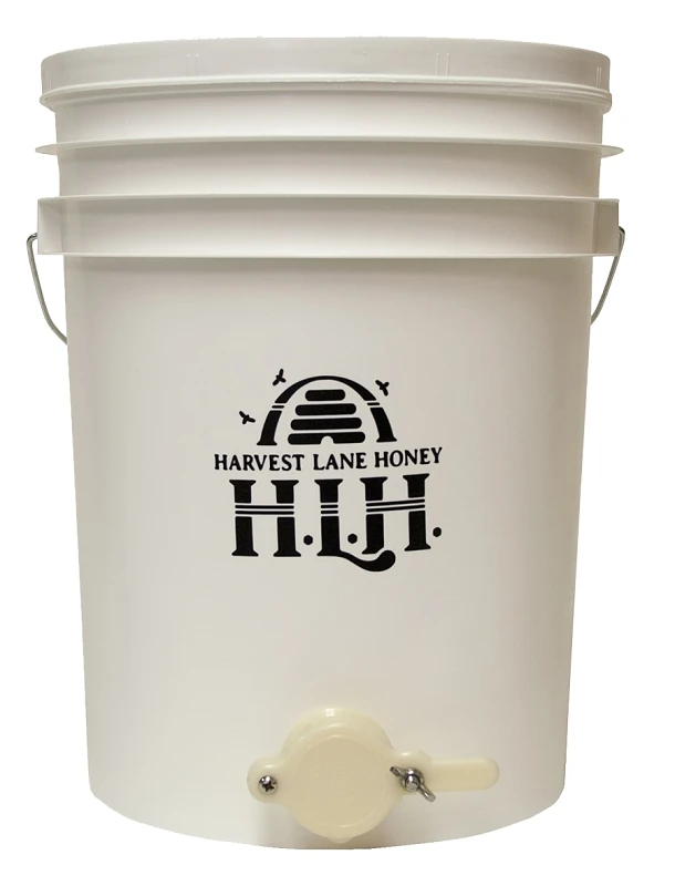 Beekeeping Honey Bucket, 5 Gallon Capacity, Durable Plastic