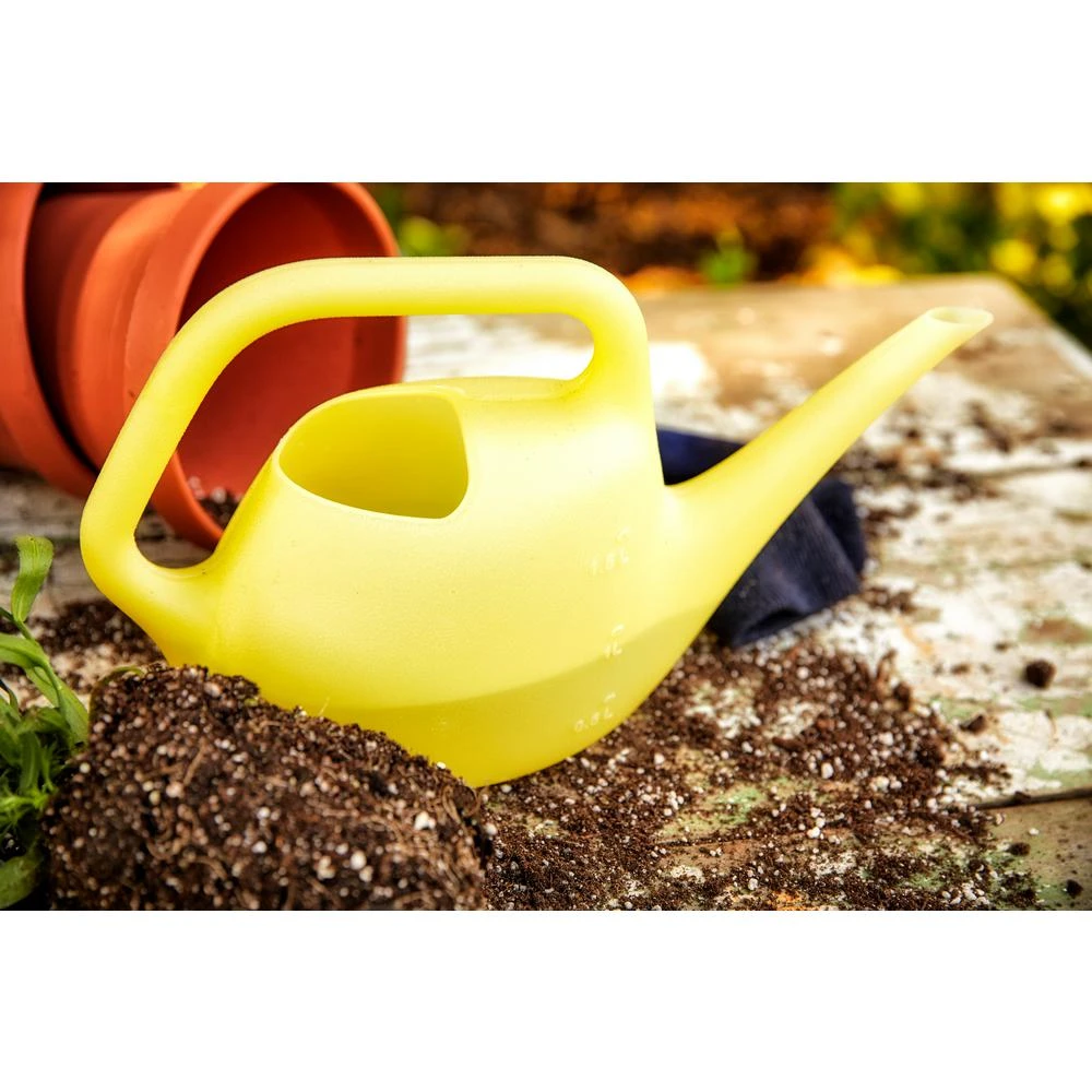 Bloem Yellow 1.5 L Resin Watering Can Bloem Yellow 1.5 L Resin Watering Can