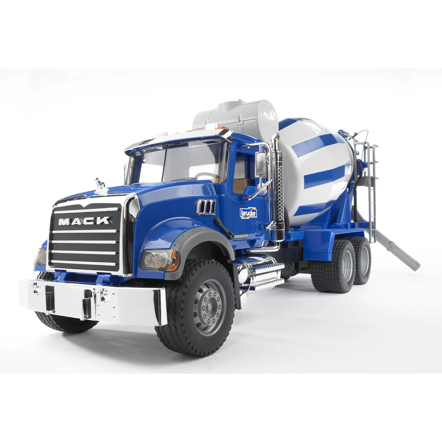 MACK GRAN CEMENT MIXER