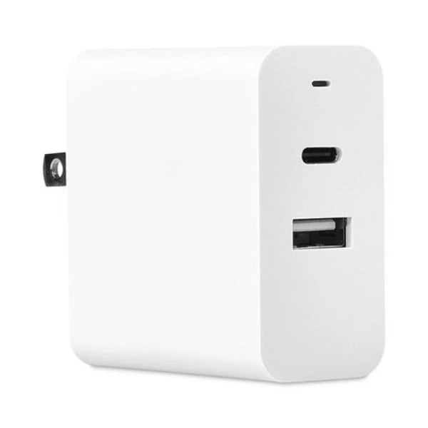 30 Watt USB Type-C Power Charger with Fast Charging Capability
