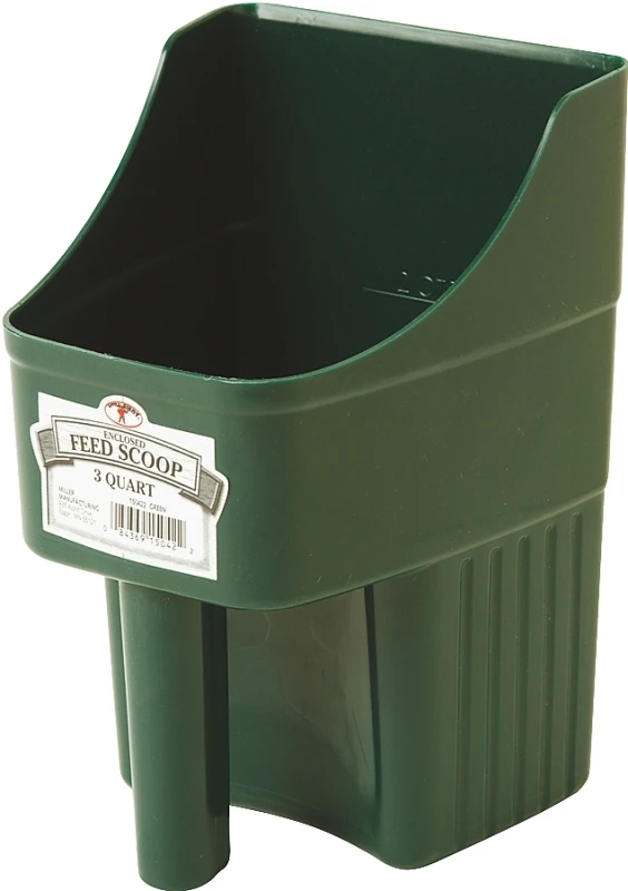 Enclosed Feed Scoop Green Plastic 3 Quart Capacity Durable Design