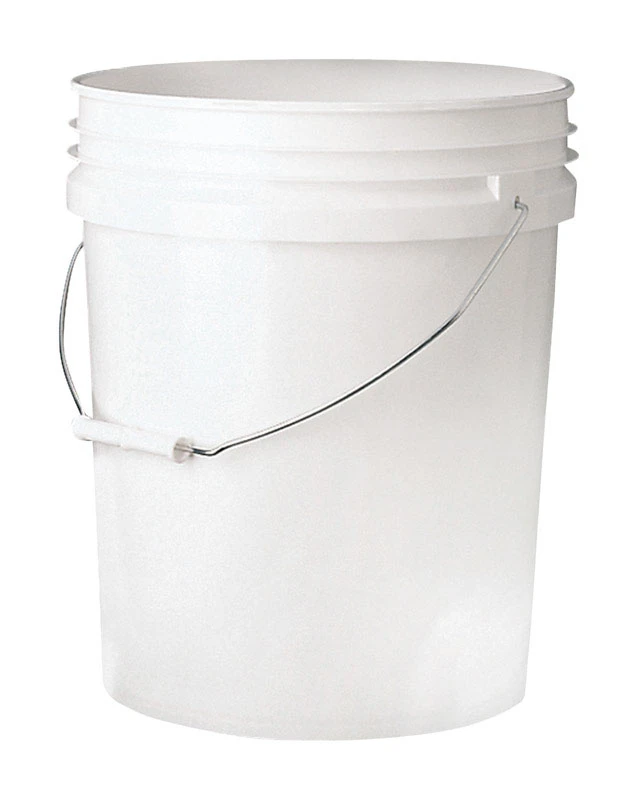 White 5 Gallon Food Safe Bucket With Lid And Graduation Markings