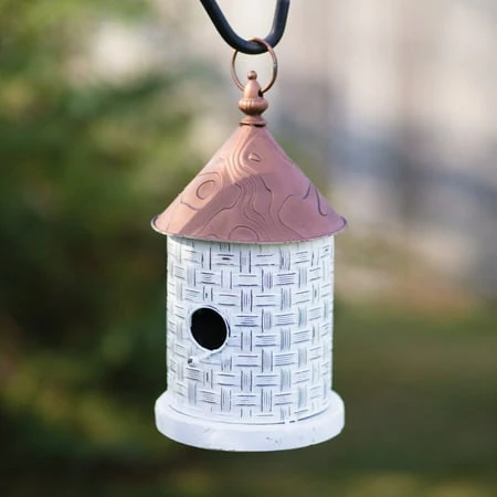 BASKET WEAVE BIRDHOUSE