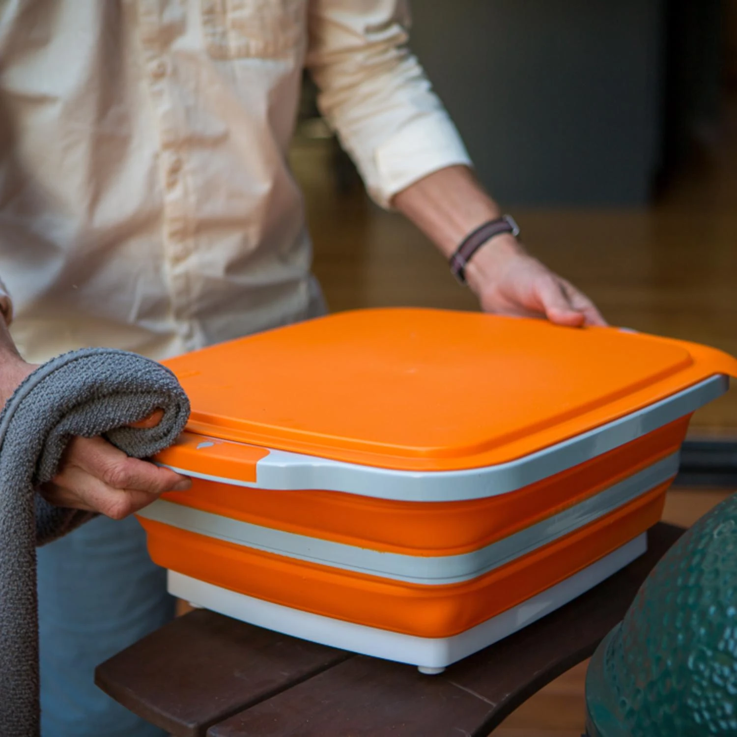Plastic Deep Dish And Cutting Board 20 In. L X 16.25 In. W