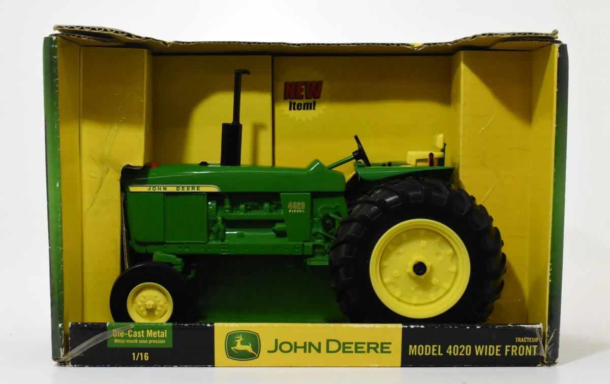 John Deere 1/16 TRACTOR 4020