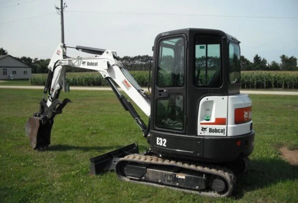 Bobcat E32 Excavator