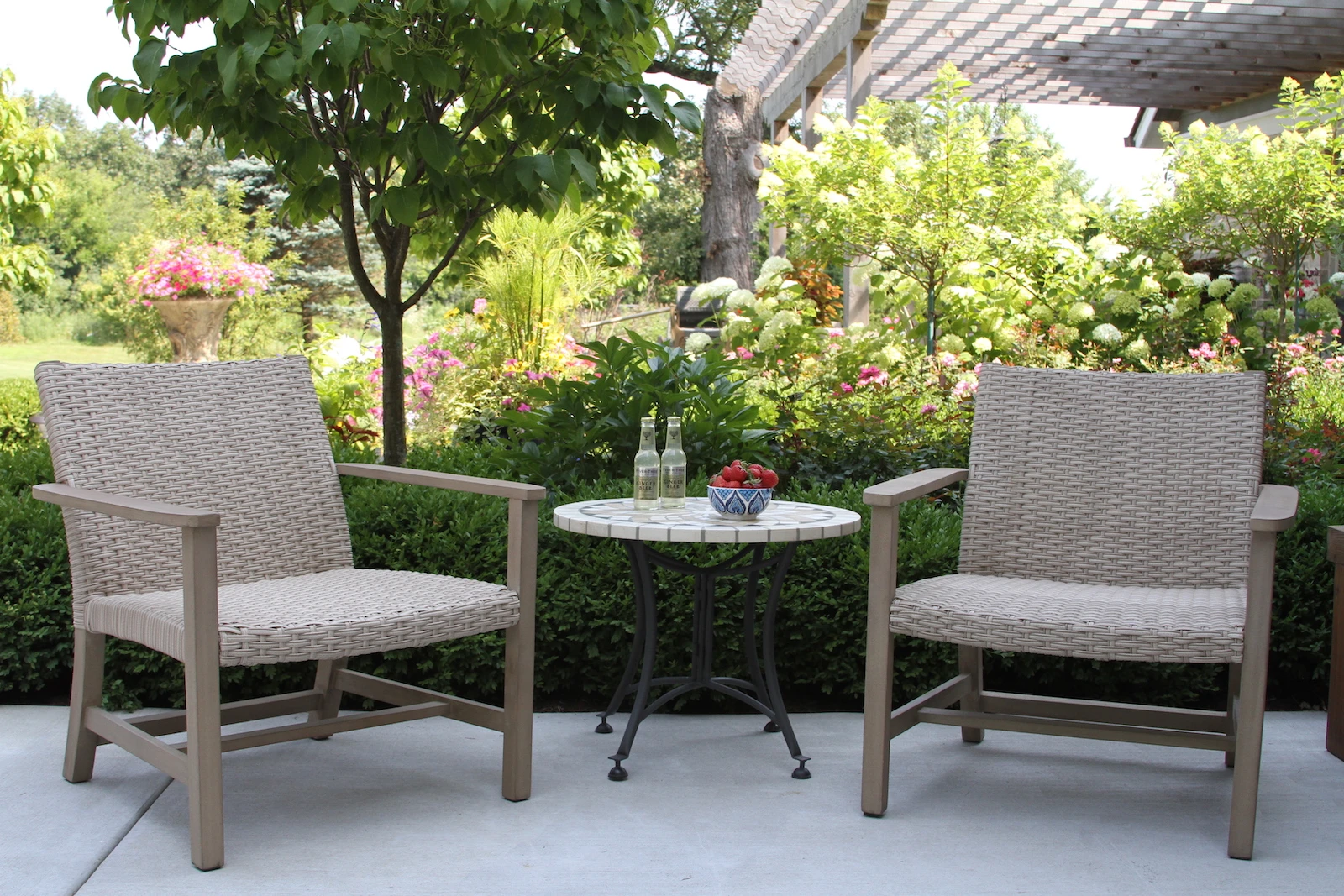 OUTDOOR INTERIORS Antique Stain Eucalyptus & Latte Wicker Lounge Chair