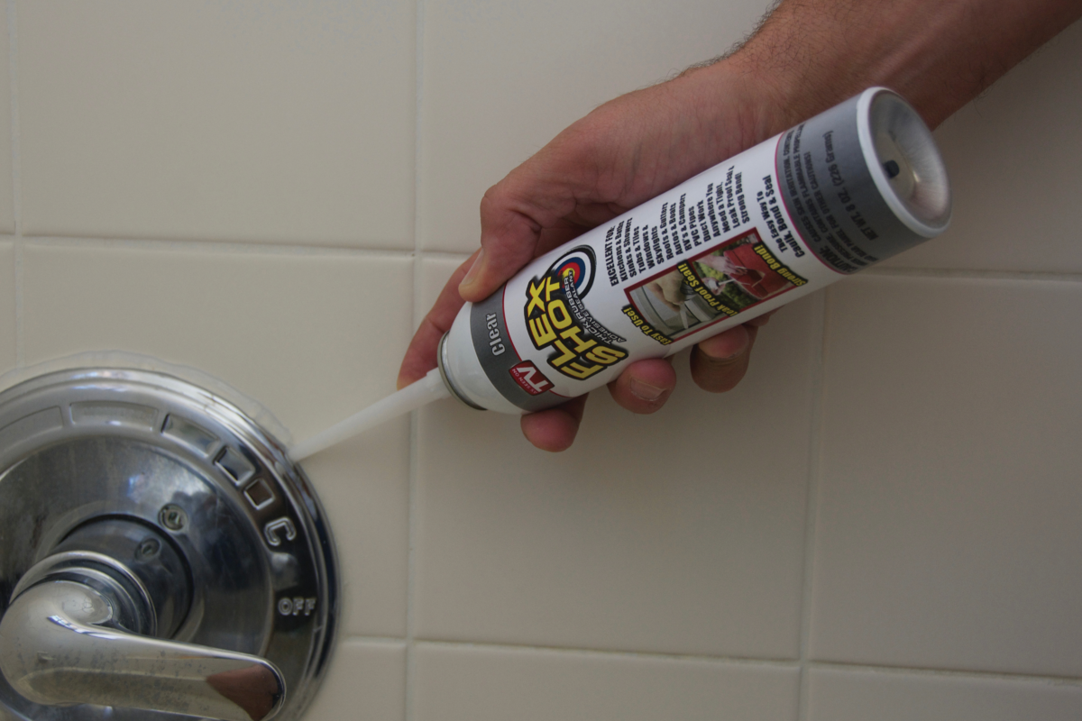 8 Oz. Clear Rubber Sealant - Waterproof Adhesive For All Surfaces