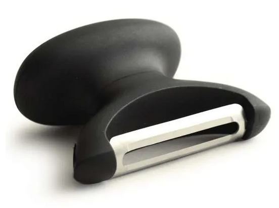 Norpro 133 Grip-EZ My Favorite Handy Peeler, Black