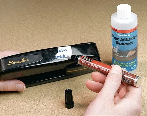 Scotch Adhesive Remover Pen, 0.35 Oz, Model 6042, Clear
