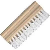 Birdwell Cleaning Nail Brush Wood Handle 251