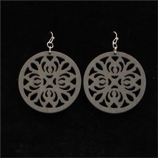 30963 Wooden Medallion Cutout Earrings In Grey