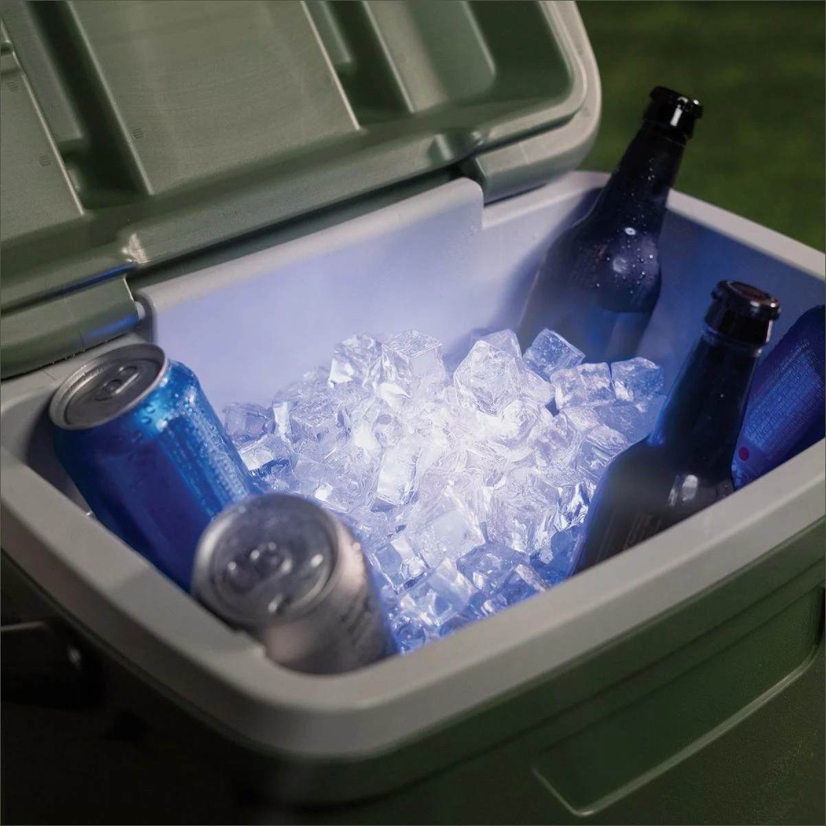 Brightz Color Select LED Cooler Puck Light with Remote Control