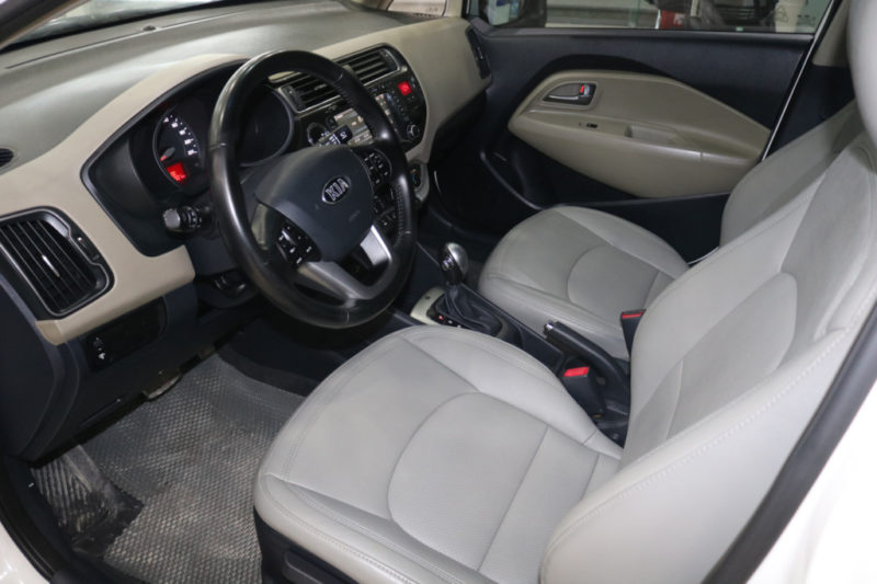 Kia Rio 1.4AT 2015 - 13