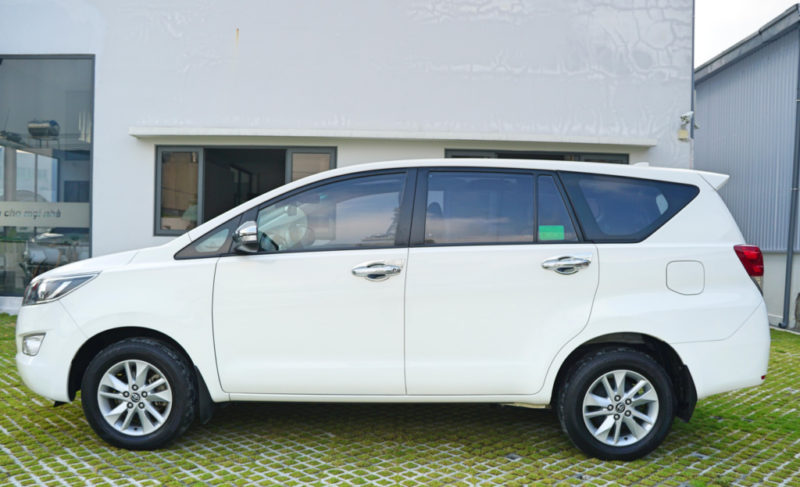 Toyota Innova 2.0MT 2018 - 6