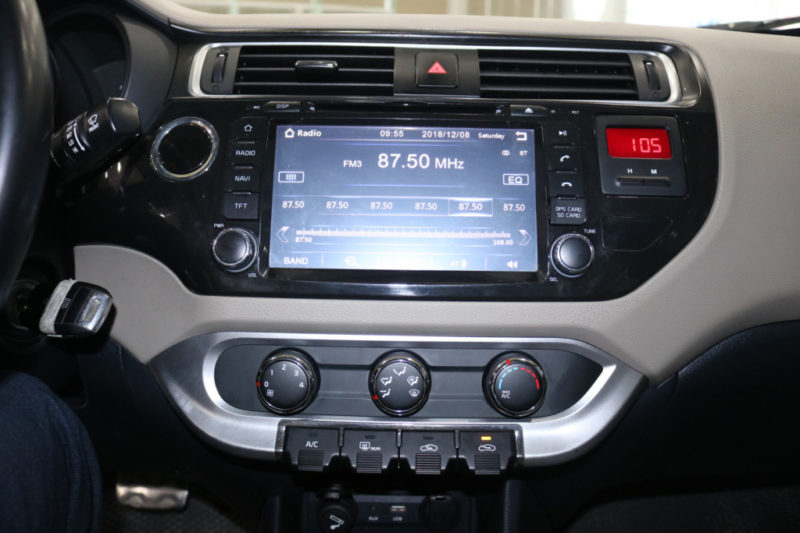 Kia Rio 1.4AT 2015 - 12