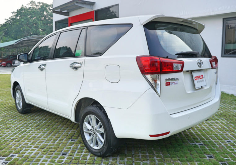 Toyota Innova 2.0MT 2018 - 13