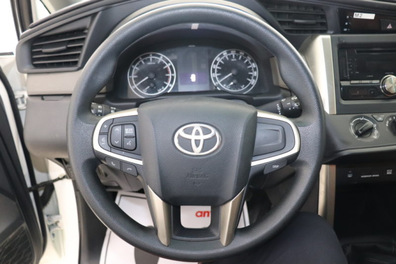 Toyota Innova 2.0MT 2017 - 17