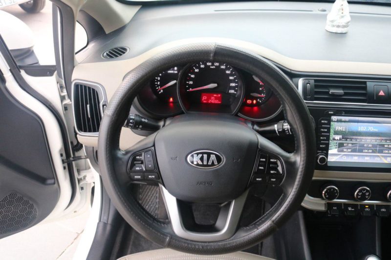 Kia Rio 1.4AT 2016 - 11