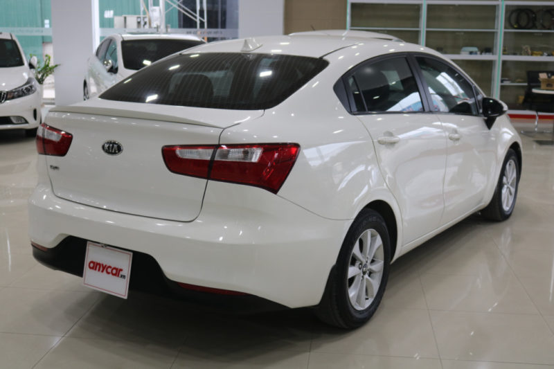 Kia Rio 1.4AT 2015 - 4