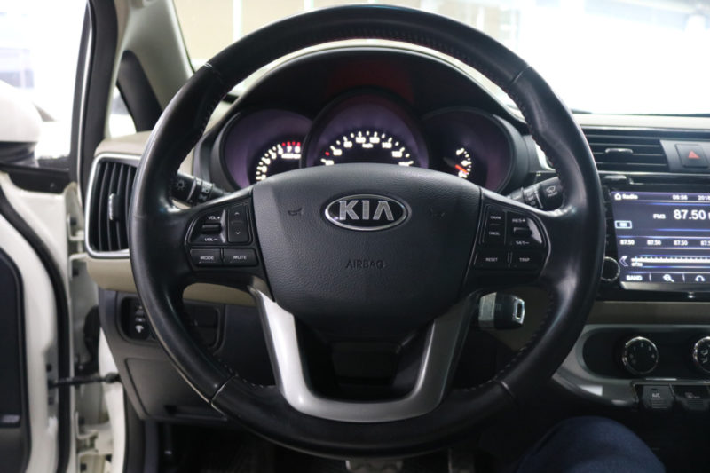 Kia Rio 1.4AT 2015 - 8