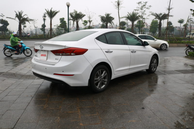 Hyundai Elantra GLS 1.6AT 2016 - 7