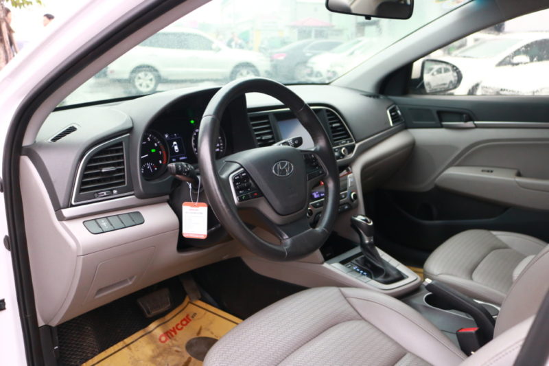 Hyundai Elantra GLS 1.6AT 2016 - 16