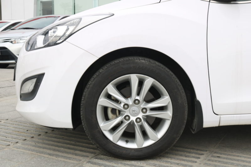 Hyundai i30 1.6AT 2014 - 11