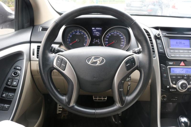 Hyundai i30 1.6AT 2014 - 14