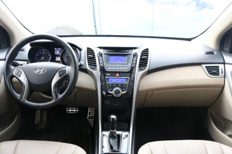 Hyundai i30 1.6AT 2014 - 19