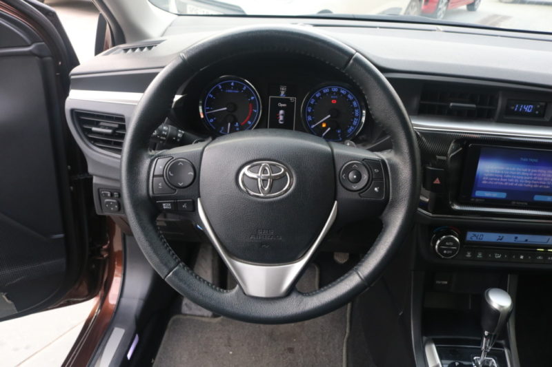 Toyota Corolla 2.0AT 2016 - 11