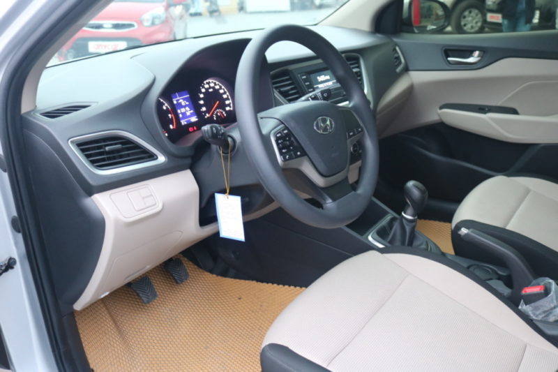 Hyundai Accent 1.4MT 2018 - 12