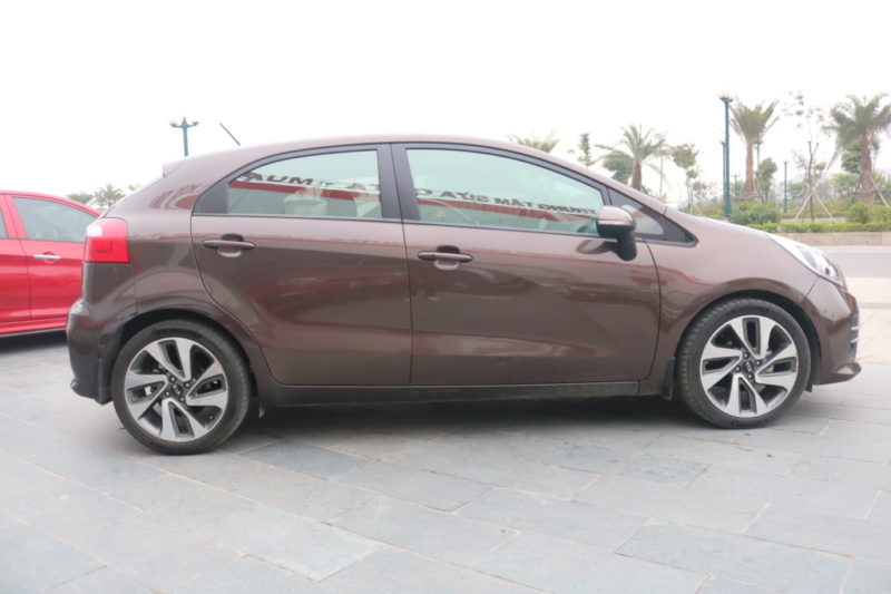 Kia Rio Hatchback 1.4AT 2015 - 3