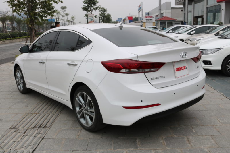 Hyundai Elantra 2.0AT 2017 - 5