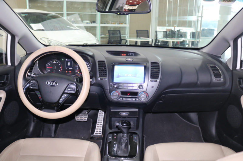 Kia Cerato 2.0AT 2016 - 12