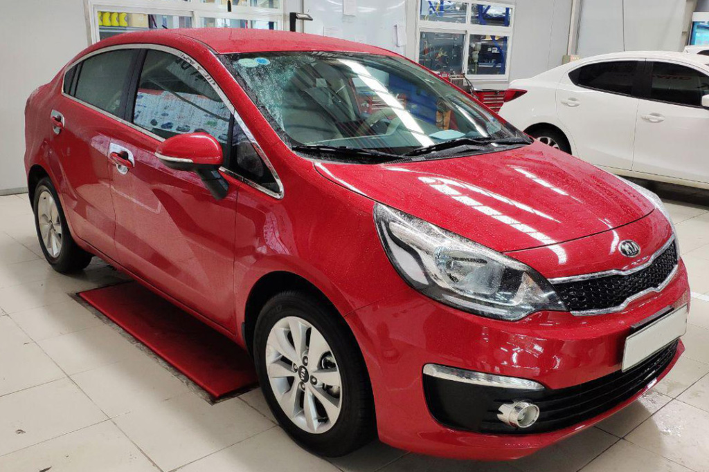 Kia Rio 1.4AT 2015 - 1