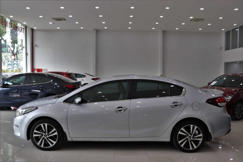 Kia Cerato 2.0AT 2017 - 8