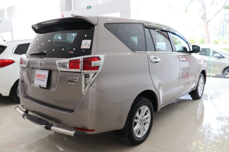 Toyota Innova E 2.0MT 2017 - 6