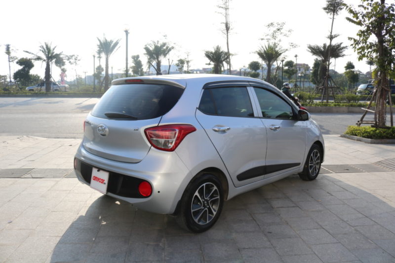 Hyundai i10 1.2AT 2017 - 8