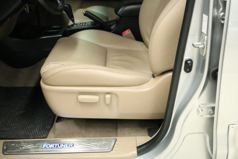 Toyota Fortuner 2.7AT 2014 - 13