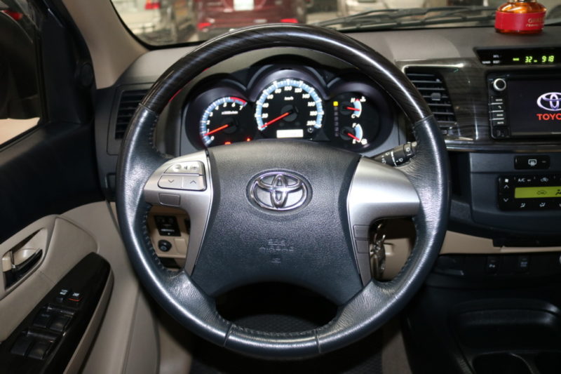 Toyota Fortuner 2.7AT 2014 - 14