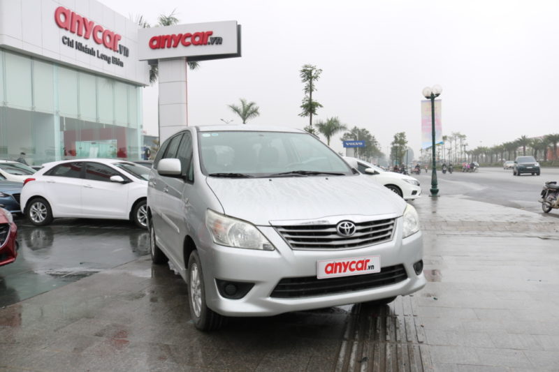 Toyota Innova 2.0MT 2013 - 1