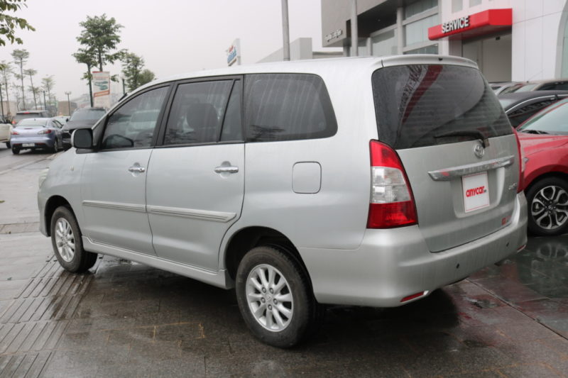 Toyota Innova 2.0MT 2013 - 5