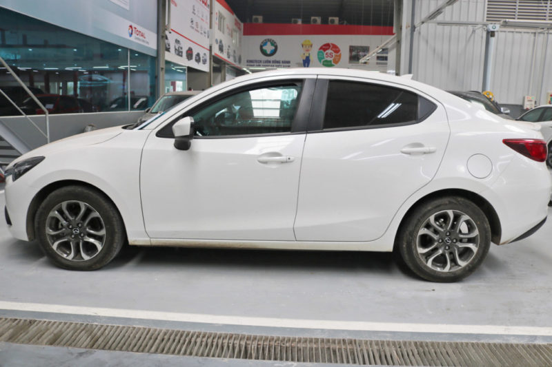 Mazda 2 1.5AT 2018 - 3