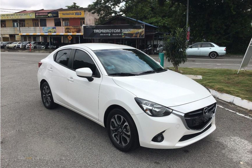 Mazda ra mắt Mazda2 SkyActiv giá từ 20700 USD  VnExpress