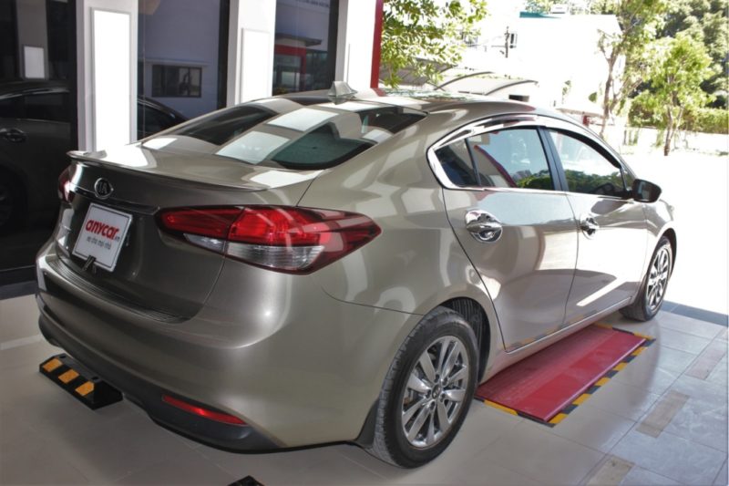 Kia Cerato 1.6MT 2017 - 4